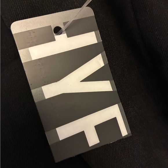 NWT HYFVE Cropped Black Jacket - Picture 6 of 10